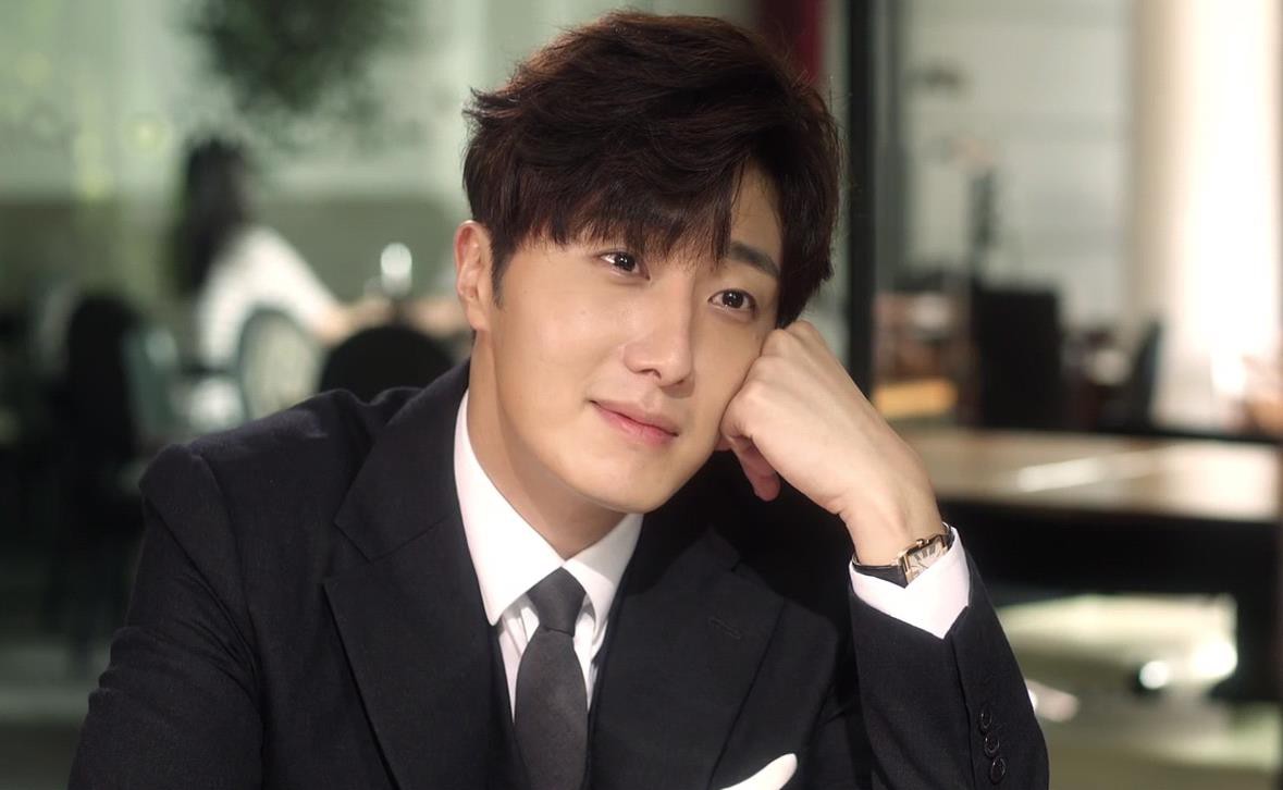 Jung Il Woo nắm tay Go Ara cùng tạo phản giành lại ngôi vị trong phim mới Haechi - Ảnh 4. Jung Il Woo nắm tay Go Ara cùng tạo phản giành lại ngôi vị trong phim mới Haechi - Ảnh 4.