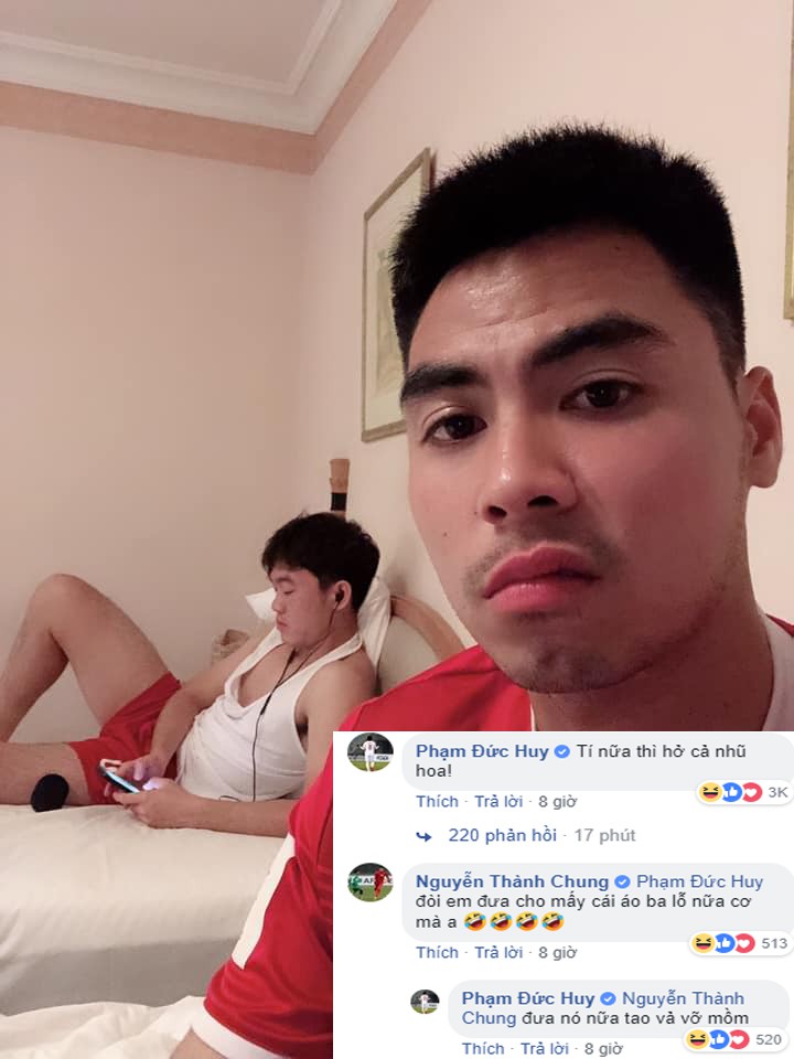Cả thế giới chia tay Đình Trọng, chỉ mình Đức Huy mải mê tố style hờ hững của Xuân Trường - Ảnh 2. Cả thế giới chia tay Đình Trọng, chỉ mình Đức Huy mải mê tố style hờ hững của Xuân Trường - Ảnh 2.