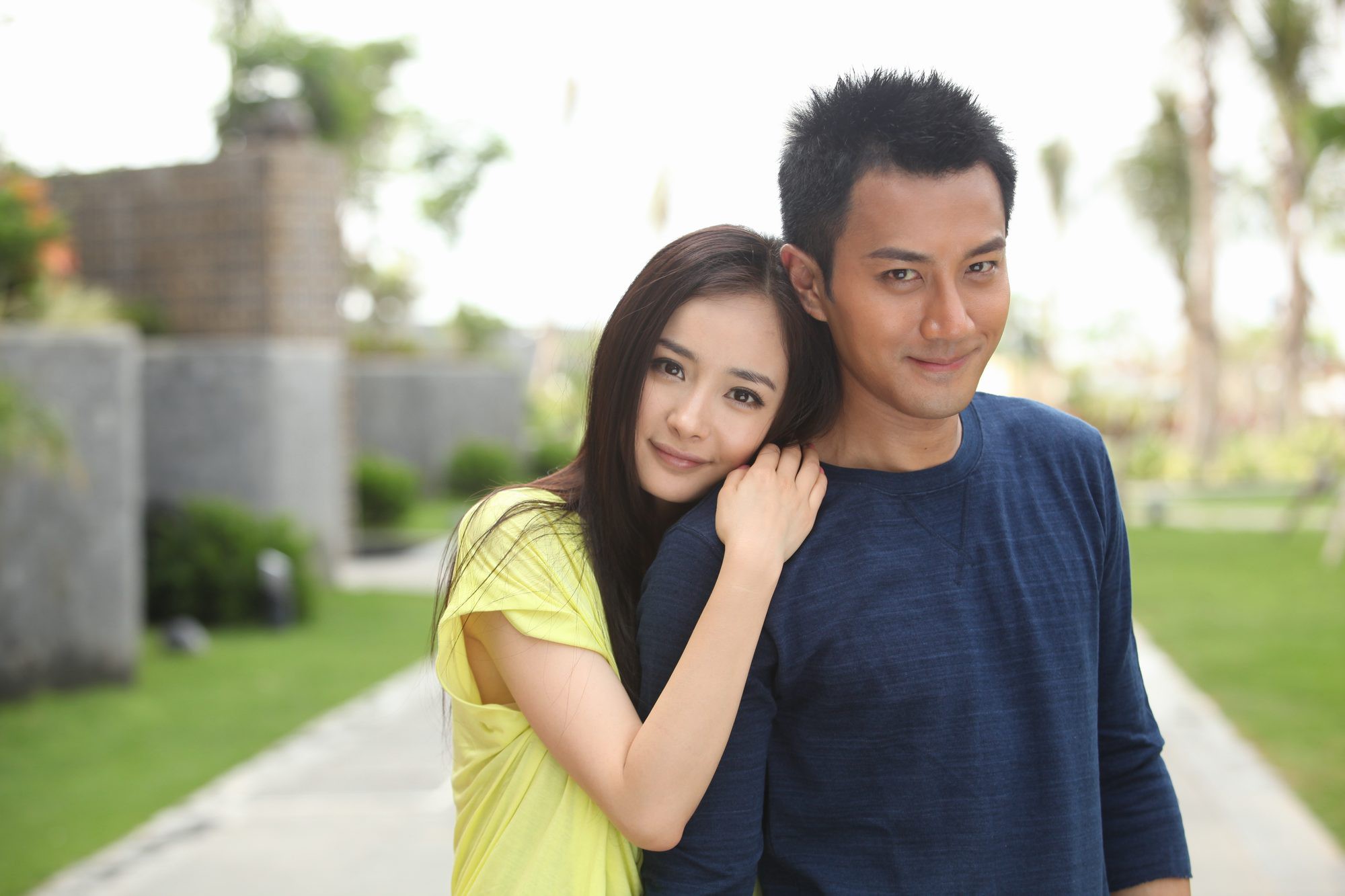 Trước khi ly hôn, Dương Mịch - Lưu Khải Uy từng có những khoảnh khắc mặn nồng đến rụng tim - Ảnh 4. Trước khi ly hôn, Dương Mịch - Lưu Khải Uy từng có những khoảnh khắc mặn nồng đến rụng tim - Ảnh 4.