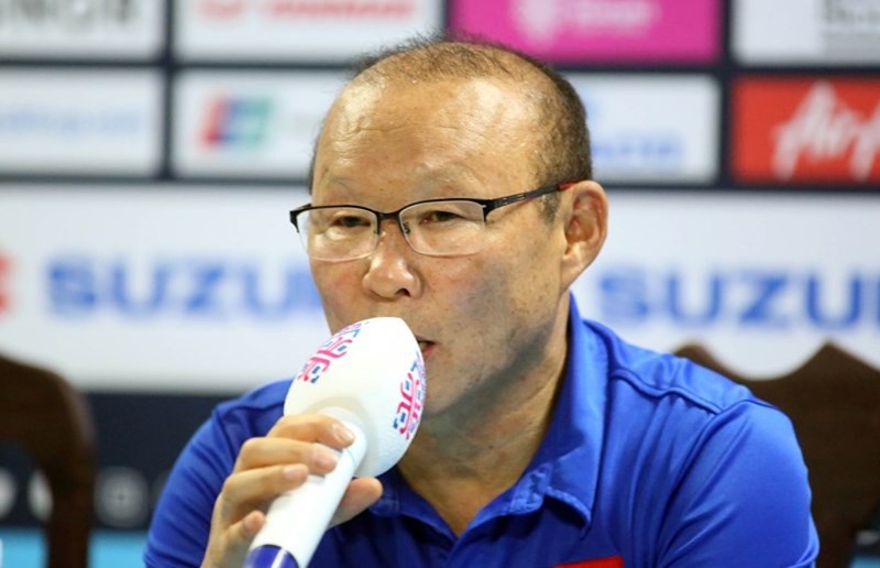 Câu nói của ông Park Hang-seo với HLV Eriksson vào đề văn - Ảnh 1. Câu nói của ông Park Hang-seo với HLV Eriksson vào đề văn - Ảnh 1.