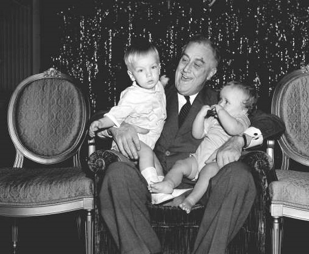 Gi&aacute;ng sinh trong Nh&agrave; Trắng được tổ chức như thế n&agrave;o từ xưa tới nay - Ảnh 6.