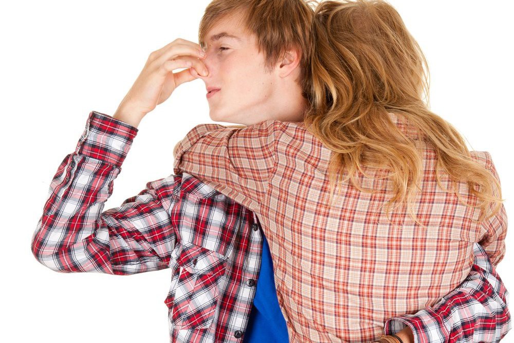Mùa đông cũng rất dễ bị hôi nách nếu bạn mắc phải những điều này - Ảnh 2. Mùa đông cũng rất dễ bị hôi nách nếu bạn mắc phải những điều này - Ảnh 2.