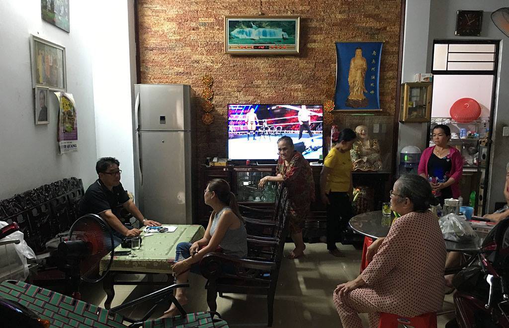 Người đàn ông tử vong bất thường sau khi làm việc với công an ở Sài Gòn - Ảnh 2. Người đàn ông tử vong bất thường sau khi làm việc với công an ở Sài Gòn - Ảnh 2.