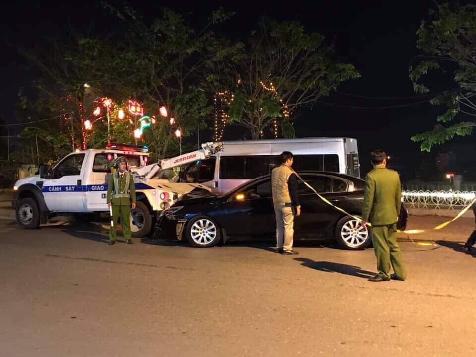 Tài xế say rượu đâm CSGT đang làm nhiệm vụ bị thương - Ảnh 1. Tài xế say rượu đâm CSGT đang làm nhiệm vụ bị thương - Ảnh 1.