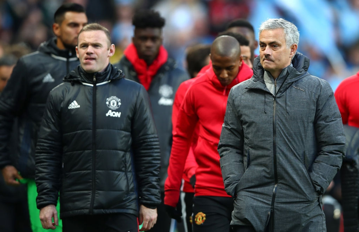Huyền thoại MU: Ở đội bóng này, không chỉ cầu thủ, đến nhân viên cũng ghét Mourinho - Ảnh 1. Huyền thoại MU: Ở đội bóng này, không chỉ cầu thủ, đến nhân viên cũng ghét Mourinho - Ảnh 1.