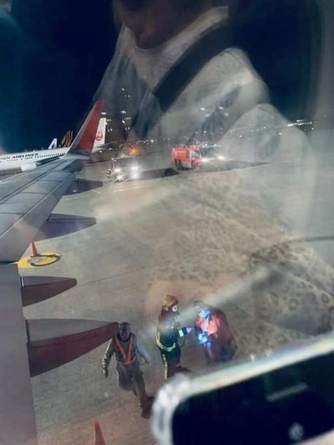 Hành khách đứng hình, trẻ em khóc thét khi máy bay Vietjet gặp sự cố kỹ thuật, phải hạ cánh khẩn xuống sân bay Đài Loan - Ảnh 1.