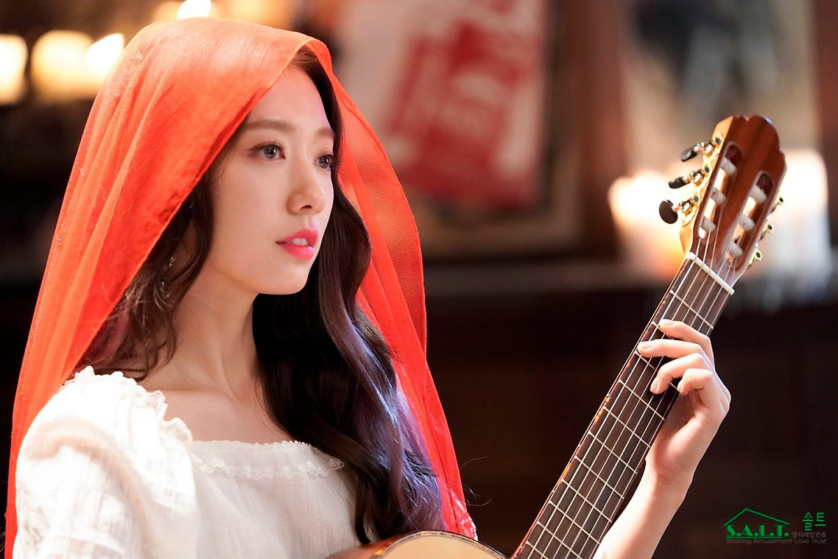 D&agrave;n sao Hồi ức Alhambra: Đời tư cặp ch&iacute;nh bất ngờ, 2 nữ phụ si&ecirc;u n&oacute;ng bỏng, sao nh&iacute; phim Hope lột x&aacute;c sau 5 năm - Ảnh 9.