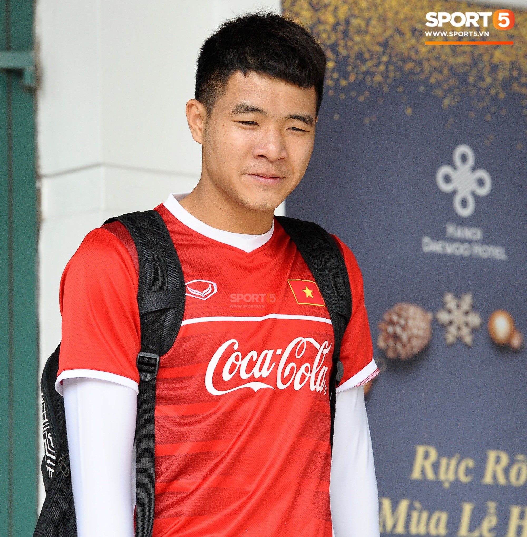 Xuân Trường, Đức Chinh nhún nhảy theo giai điệu sôi động Không phải dạng vừa - Ảnh 2.