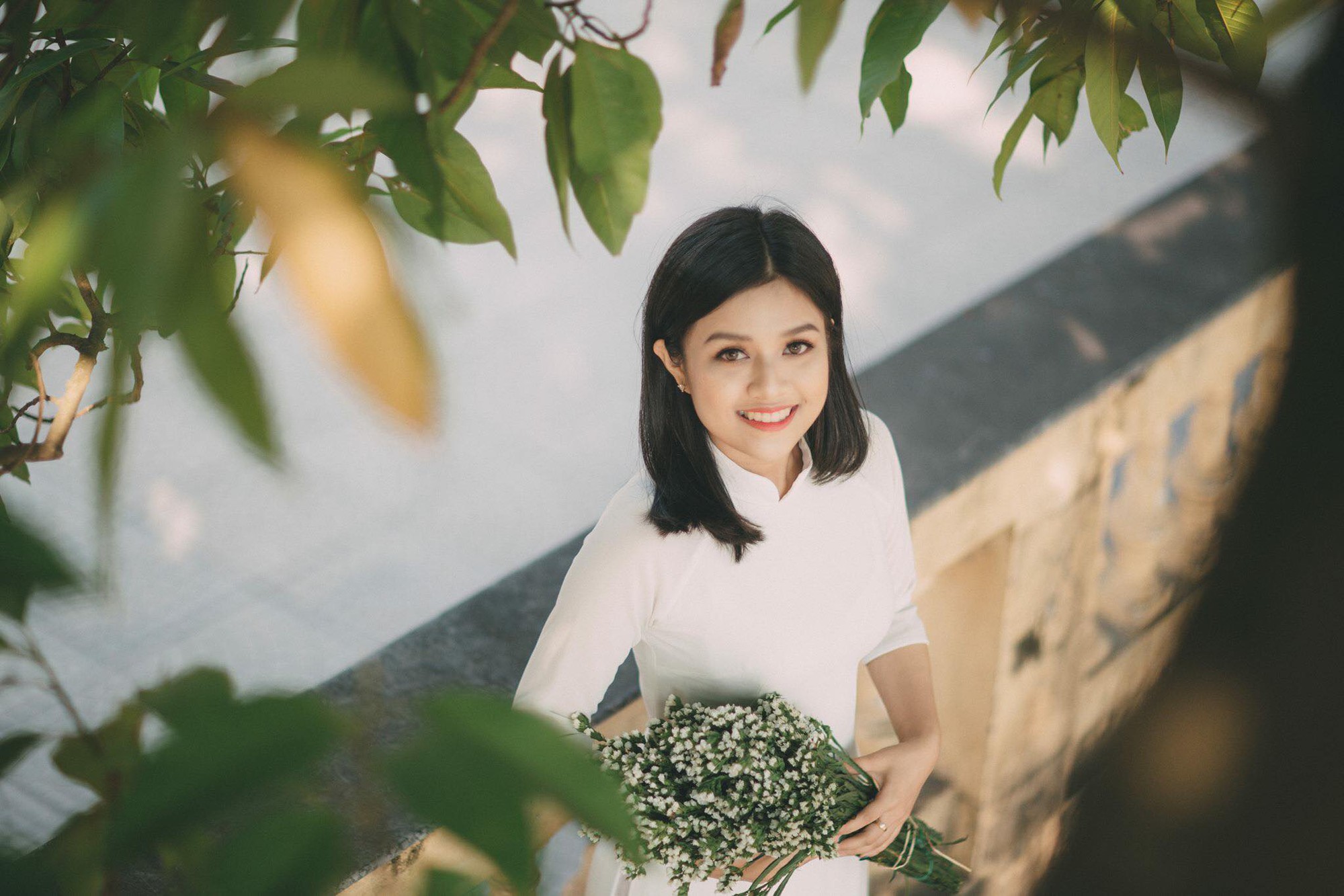 Bị học sinh chụp lén, cô giáo dạy Văn xinh như hot girl được cư dân mạng xin info ầm ầm - Ảnh 2. Bị học sinh chụp lén, cô giáo dạy Văn xinh như hot girl được cư dân mạng xin info ầm ầm - Ảnh 2.