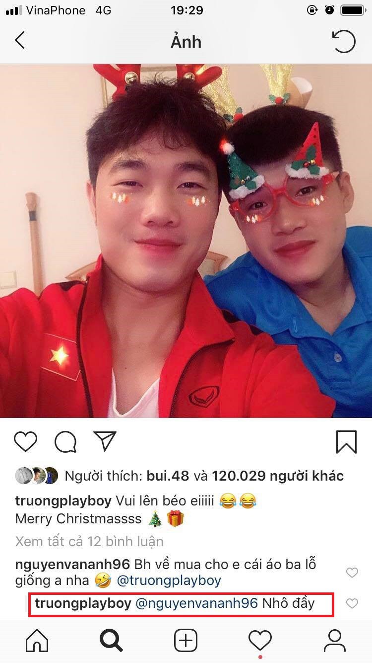 Đồng đội troll hỏi nơi mua áo trễ cổ, Xuân Trường đối đáp khiến fan bật cười - Ảnh 2. Đồng đội troll hỏi nơi mua áo trễ cổ, Xuân Trường đối đáp khiến fan bật cười - Ảnh 2.