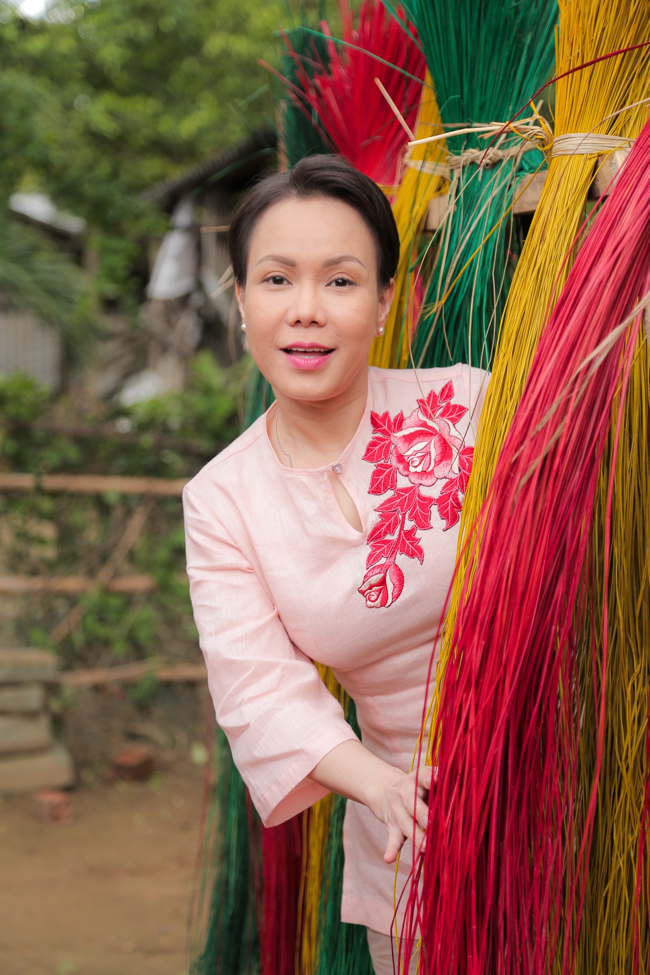 Trò đời thật trớ trêu trong Vu Quy Đại Náo: Phim chủ đề đám cưới nhưng dàn gái ế còn đông hơn quân Nguyên - Ảnh 7. Trò đời thật trớ trêu trong Vu Quy Đại Náo: Phim chủ đề đám cưới nhưng dàn gái ế còn đông hơn quân Nguyên - Ảnh 7.