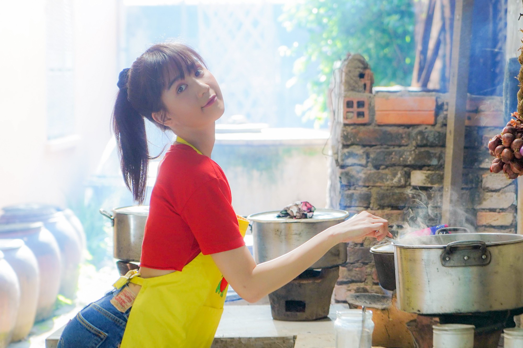 Trò đời thật trớ trêu trong Vu Quy Đại Náo: Phim chủ đề đám cưới nhưng dàn gái ế còn đông hơn quân Nguyên - Ảnh 2. Trò đời thật trớ trêu trong Vu Quy Đại Náo: Phim chủ đề đám cưới nhưng dàn gái ế còn đông hơn quân Nguyên - Ảnh 2.