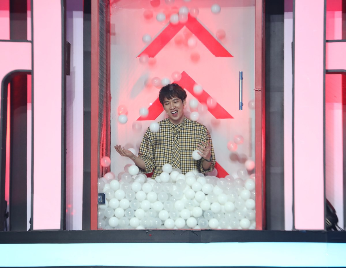 Han Sara, Yaya Trương Nhi bất lực trước bài toán của học sinh tiểu học - Ảnh 5. Han Sara, Yaya Trương Nhi bất lực trước bài toán của học sinh tiểu học - Ảnh 5.