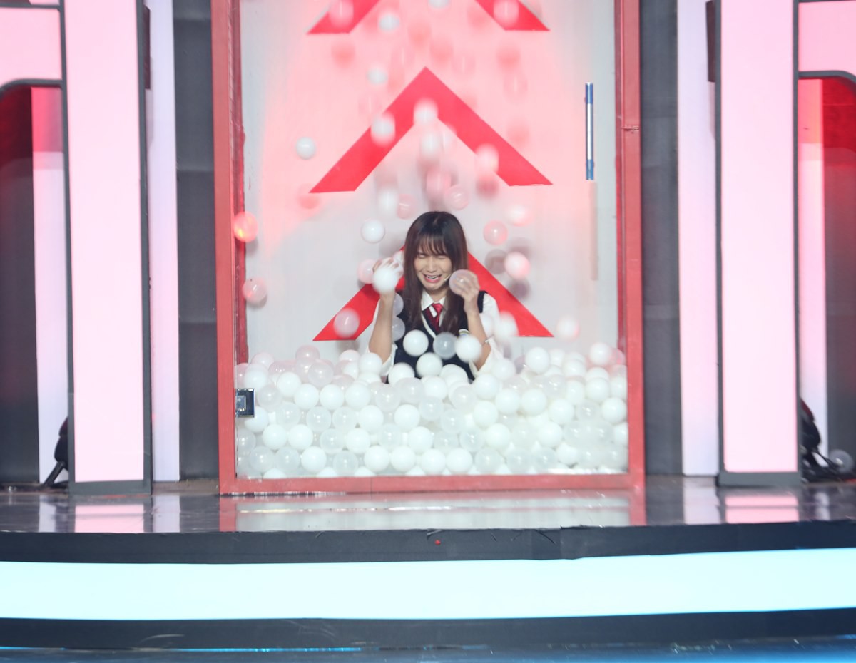 Han Sara, Yaya Trương Nhi bất lực trước bài toán của học sinh tiểu học - Ảnh 6. Han Sara, Yaya Trương Nhi bất lực trước bài toán của học sinh tiểu học - Ảnh 6.