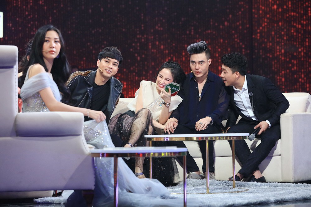 Hot girl Vũ Ngọc Châm bất ngờ hỏi Hồ Quang Hiếu đã chia tay Bảo Anh chưa - Ảnh 6. Hot girl Vũ Ngọc Châm bất ngờ hỏi Hồ Quang Hiếu đã chia tay Bảo Anh chưa - Ảnh 6.