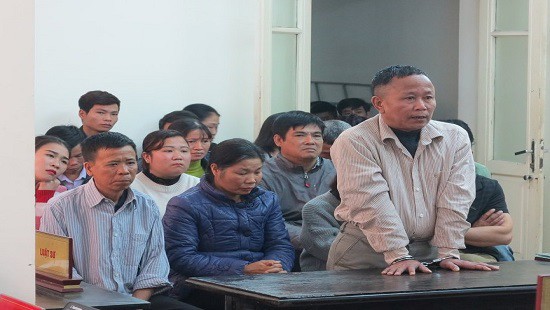 Ngứa mắt cảnh em dâu tay trong tay với người đàn ông khác khi em mình mới mất, anh chồng xuống tay gây án - Ảnh 1.