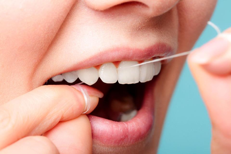 2019 rồi, đừng dùng tăm xỉa răng “tanh tách” nữa, đây là 3 dụng cụ thay thế cho sang hơn này - Ảnh 3.