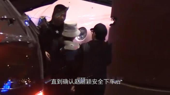 Sam Sam Triệu Lệ Dĩnh sinh quý tử đầu lòng vào năm sau, ảnh hưởng đến quyết định tổ chức lễ cưới của cặp đôi? - Ảnh 5. Sam Sam Triệu Lệ Dĩnh sinh quý tử đầu lòng vào năm sau, ảnh hưởng đến quyết định tổ chức lễ cưới của cặp đôi? - Ảnh 5.