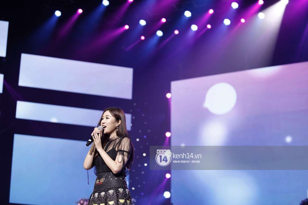 Soobin - Jiyeon song ca tình bể bình, mỹ nam iKON đội nón lá, cùng dàn sao Việt - Hàn bùng nổ đêm nhạc cuối năm - Ảnh 21.