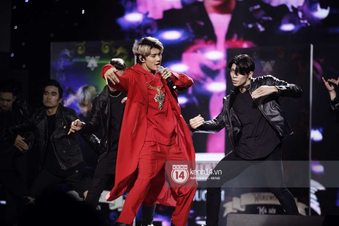 Soobin - Jiyeon song ca tình bể bình, mỹ nam iKON đội nón lá, cùng dàn sao Việt - Hàn bùng nổ đêm nhạc cuối năm - Ảnh 18.