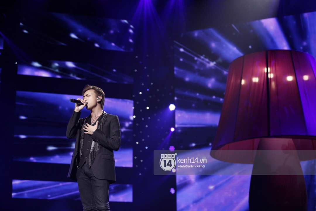 Soobin - Jiyeon song ca tình bể bình, mỹ nam iKON đội nón lá, cùng dàn sao Việt - Hàn bùng nổ đêm nhạc cuối năm - Ảnh 4.