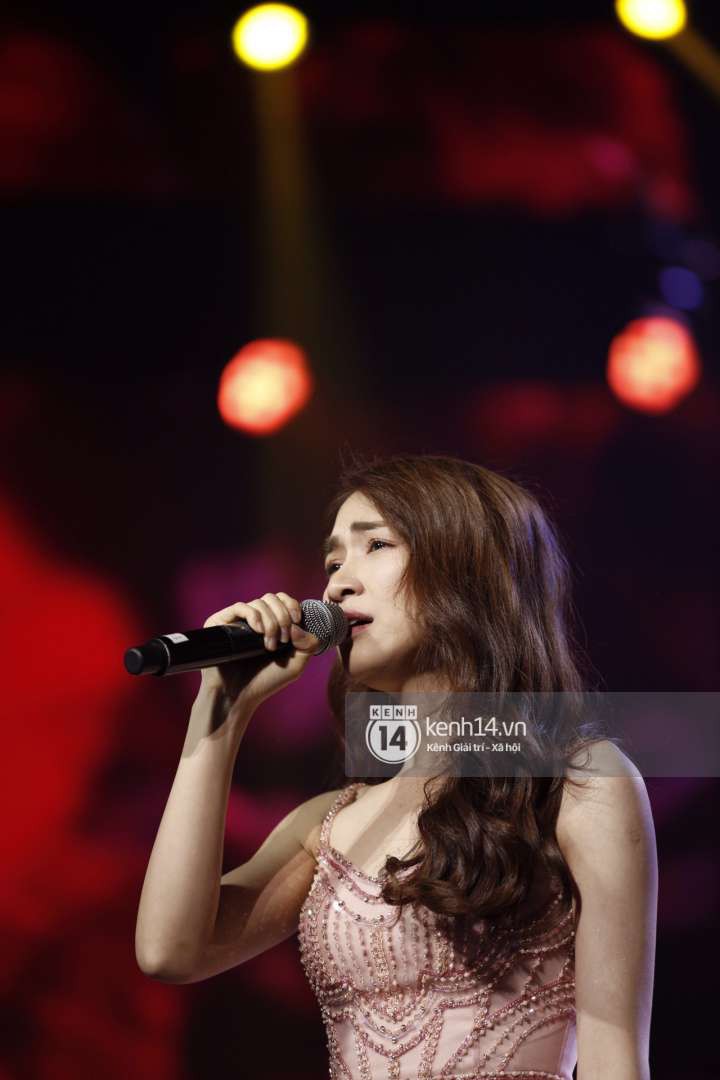 Soobin - Jiyeon song ca tình bể bình, mỹ nam iKON đội nón lá, cùng dàn sao Việt - Hàn bùng nổ đêm nhạc cuối năm - Ảnh 30.