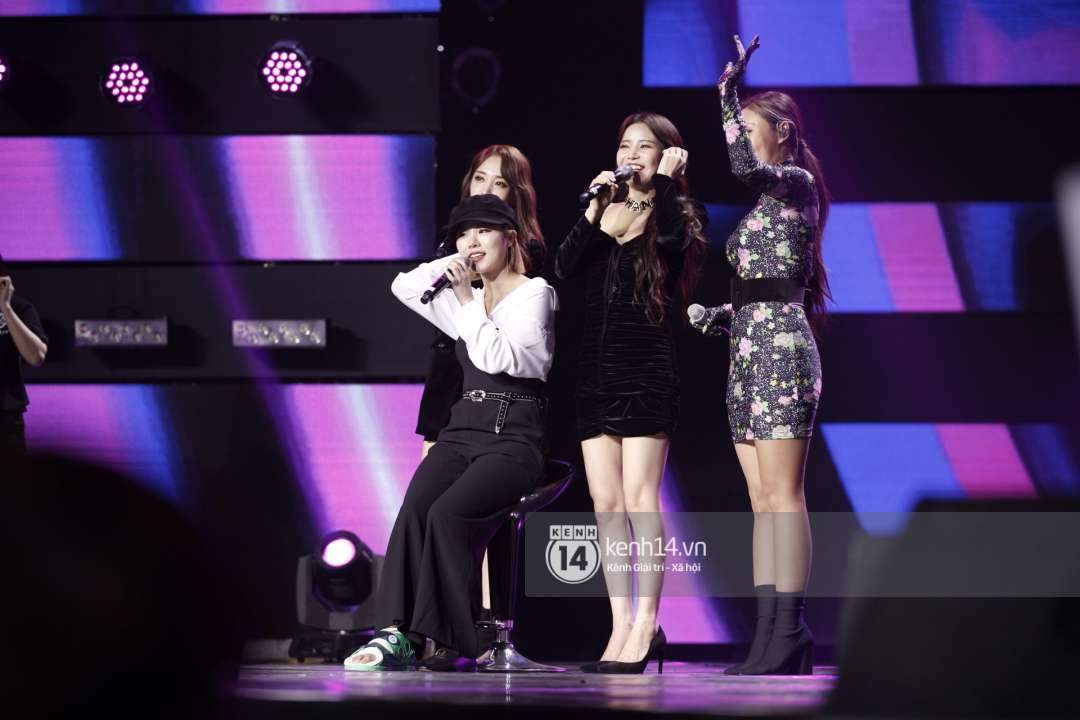 Soobin - Jiyeon song ca tình bể bình, mỹ nam iKON đội nón lá, cùng dàn sao Việt - Hàn bùng nổ đêm nhạc cuối năm - Ảnh 9.