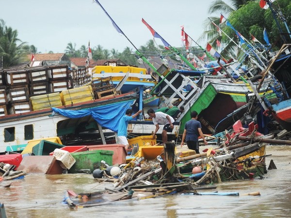 Indonesia sơ t&aacute;n hơn 40.000 d&acirc;n trước nguy cơ lại xảy ra s&oacute;ng thần - Ảnh 1.