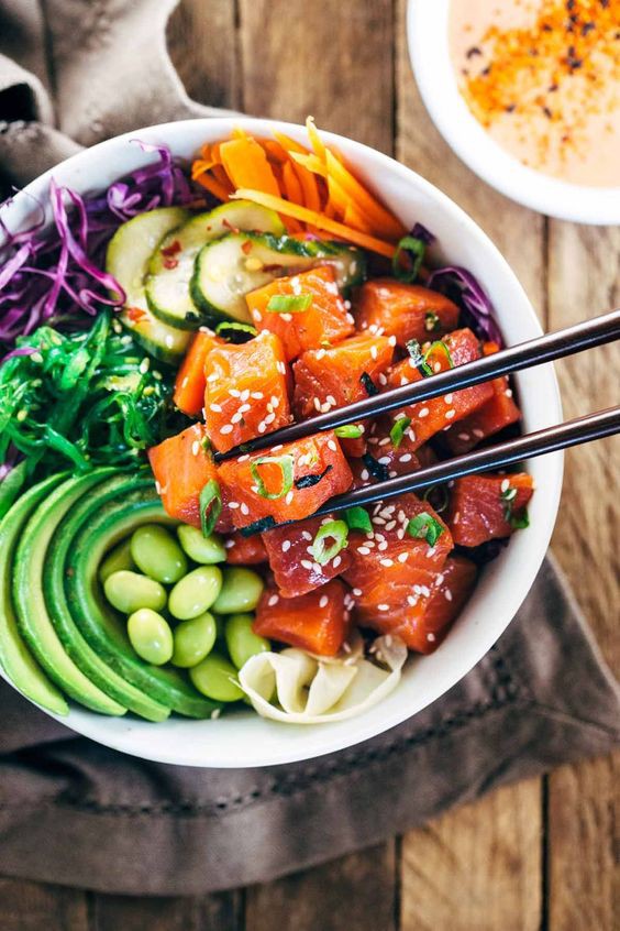 Poke: kết quả mối tình hơi ngang trái của ẩm thực Mỹ và Nhật, lai lai giữa salad và sushi - Ảnh 4.