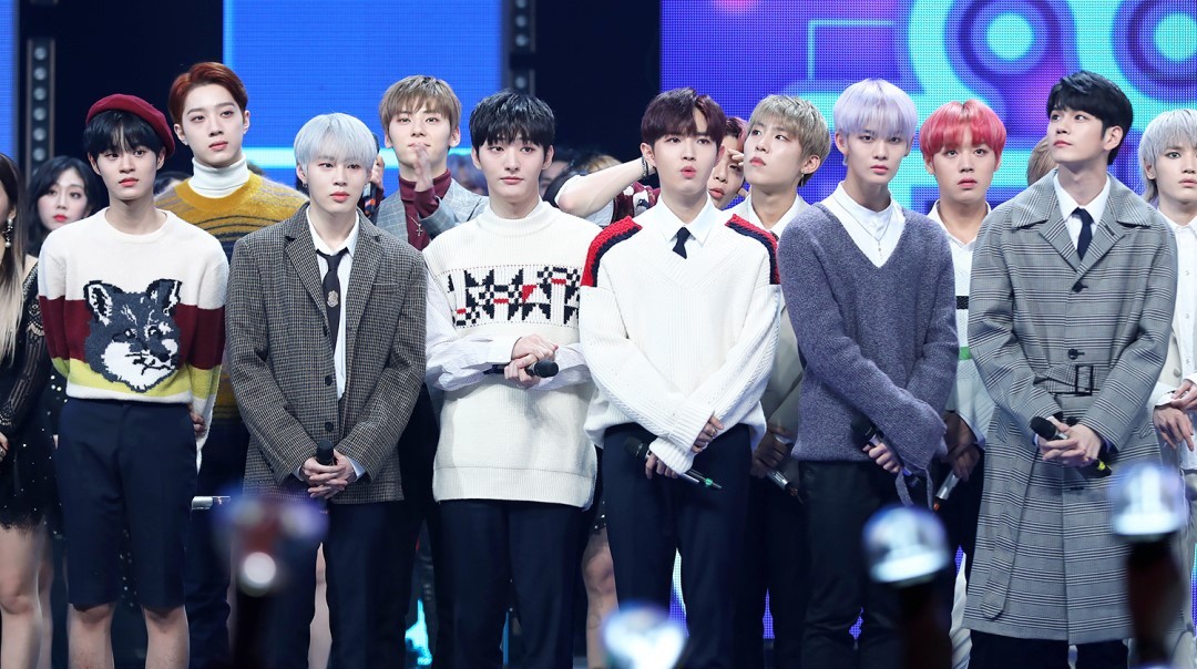 Có tiến bộ nhưng nhảy vẫn chán, hố đen vũ đạo của Wanna One liên tục lập thành tích... bét nhóm - Ảnh 1. Có tiến bộ nhưng nhảy vẫn chán, hố đen vũ đạo của Wanna One liên tục lập thành tích... bét nhóm - Ảnh 1.