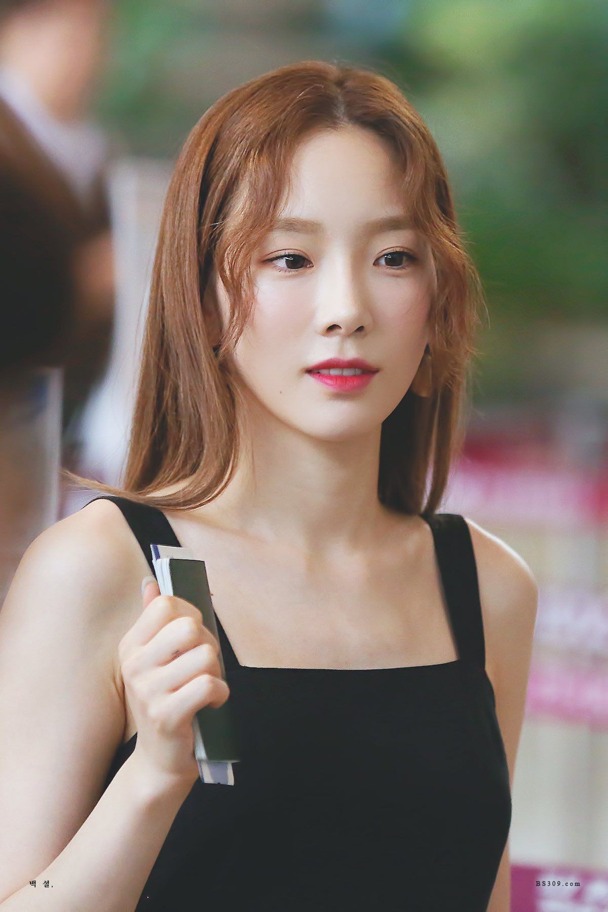 Đẳng cấp của giọng ca vàng Kpop: Taeyeon (SNSD) hát karaoke đỉnh hơn cả diễn concert - Ảnh 3. Đẳng cấp của giọng ca vàng Kpop: Taeyeon (SNSD) hát karaoke đỉnh hơn cả diễn concert - Ảnh 3.