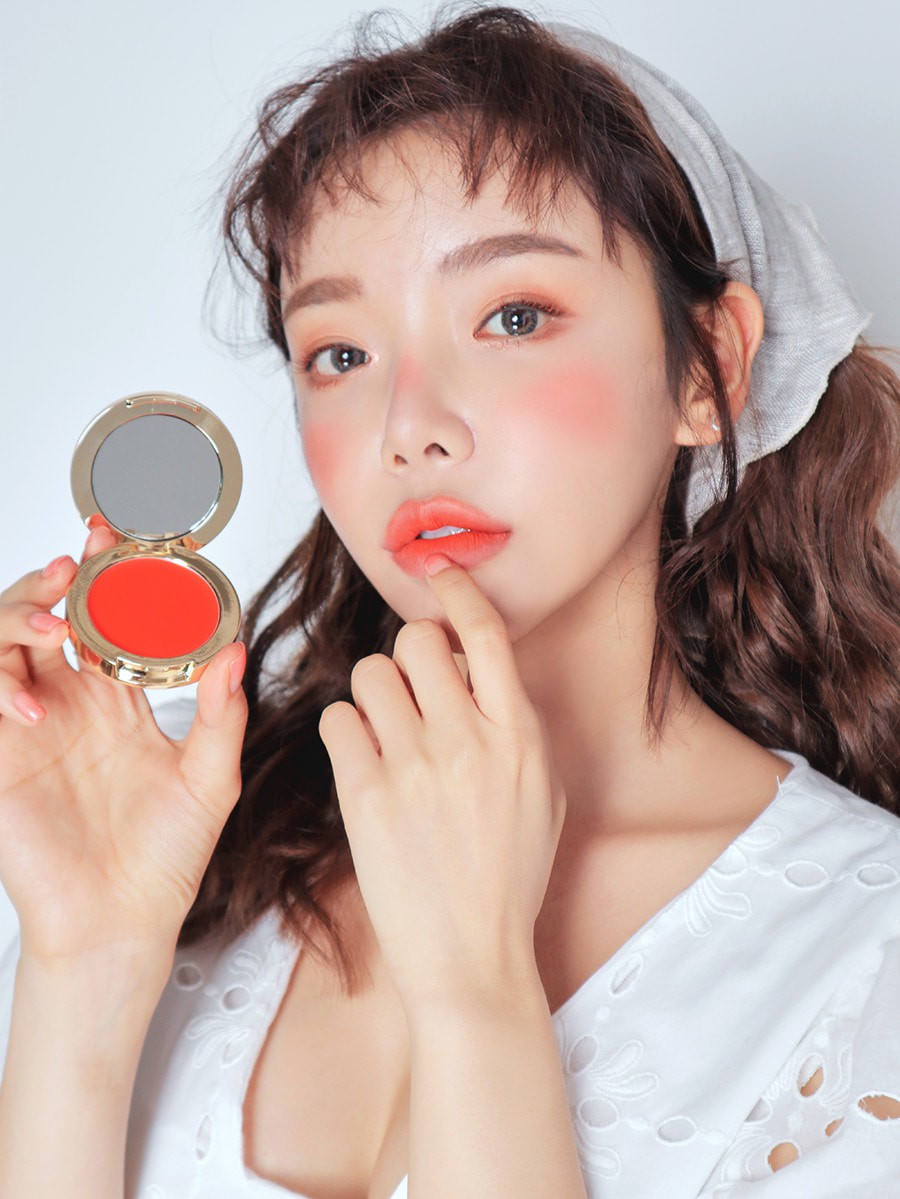 Má hồng nước trái cây: kiểu makeup Hàn Quốc biến khuôn mặt mệt mỏi trở nên xinh xẻo nhìn chỉ muốn cắn bạn nên biết ngay lúc này - Ảnh 9.