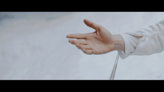 GOT7 tung MV mừng Gi&aacute;ng sinh nhưng sao lại c&oacute; những t&igrave;nh tiết đ&aacute;ng sợ thế n&agrave;y? - Ảnh 6.