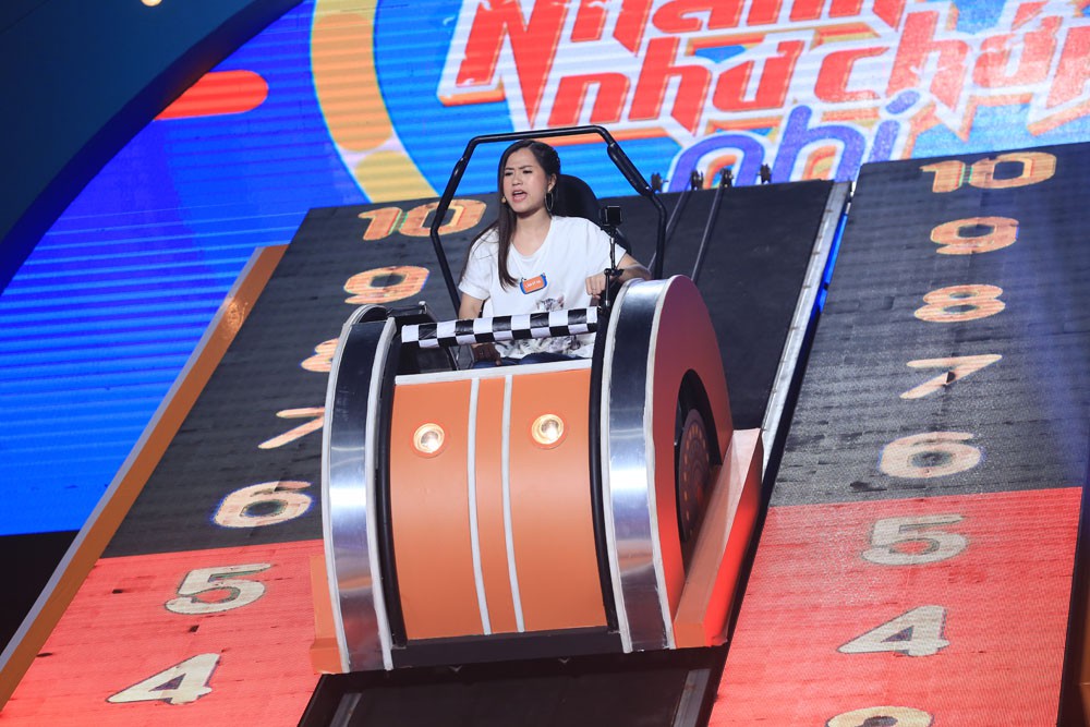 Trấn Thành ngỡ ngàng trước cậu bé biết tuốt trả lời sạch các câu hỏi đến người lớn cũng phải chào thua - Ảnh 5. Trấn Thành ngỡ ngàng trước cậu bé biết tuốt trả lời sạch các câu hỏi đến người lớn cũng phải chào thua - Ảnh 5.