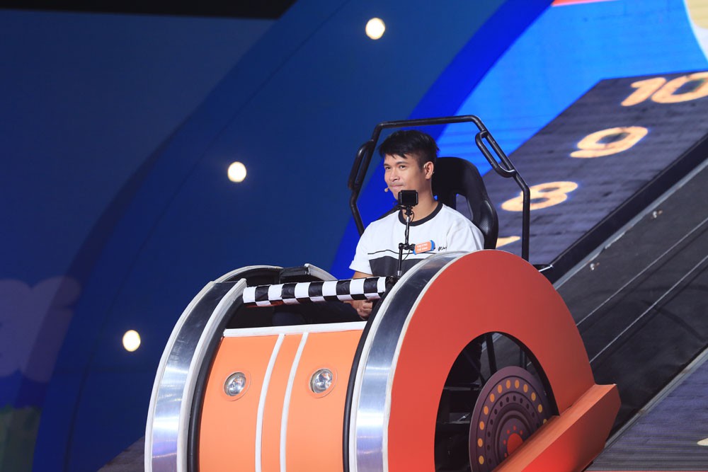 Trấn Thành ngỡ ngàng trước cậu bé biết tuốt trả lời sạch các câu hỏi đến người lớn cũng phải chào thua - Ảnh 6. Trấn Thành ngỡ ngàng trước cậu bé biết tuốt trả lời sạch các câu hỏi đến người lớn cũng phải chào thua - Ảnh 6.