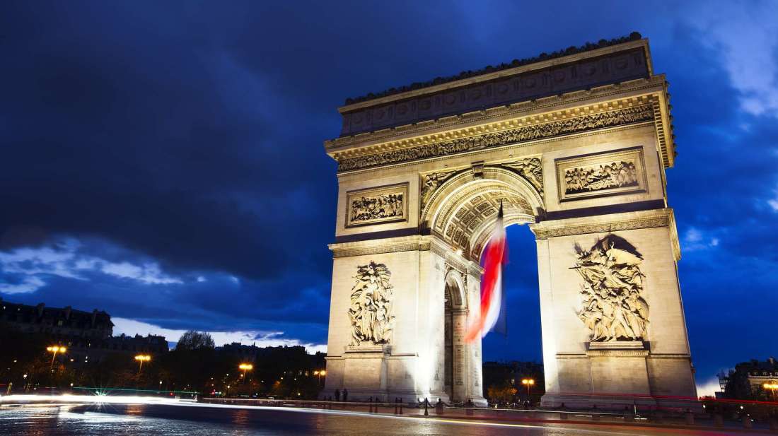 5 sự thật ít người biết về Khải Hoàn Môn: 2 lần xảy ra mưu sát, người đề nghị xây không bao giờ được ngắm nhìn thành quả - Ảnh 2. 5 sự thật ít người biết về Khải Hoàn Môn: 2 lần xảy ra mưu sát, người đề nghị xây không bao giờ được ngắm nhìn thành quả - Ảnh 2.