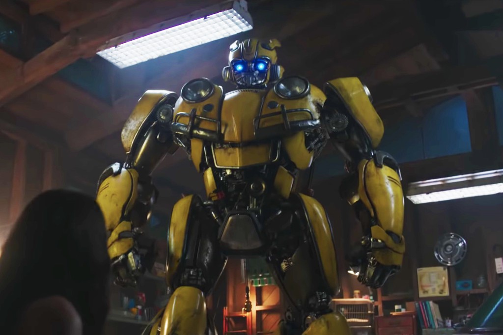 Các dấu mốc quan trọng trong cuộc đời của chú robot ong nghệ Bumblebee kể từ khi xuống Trái Đất - Ảnh 3. Các dấu mốc quan trọng trong cuộc đời của chú robot ong nghệ Bumblebee kể từ khi xuống Trái Đất - Ảnh 3.
