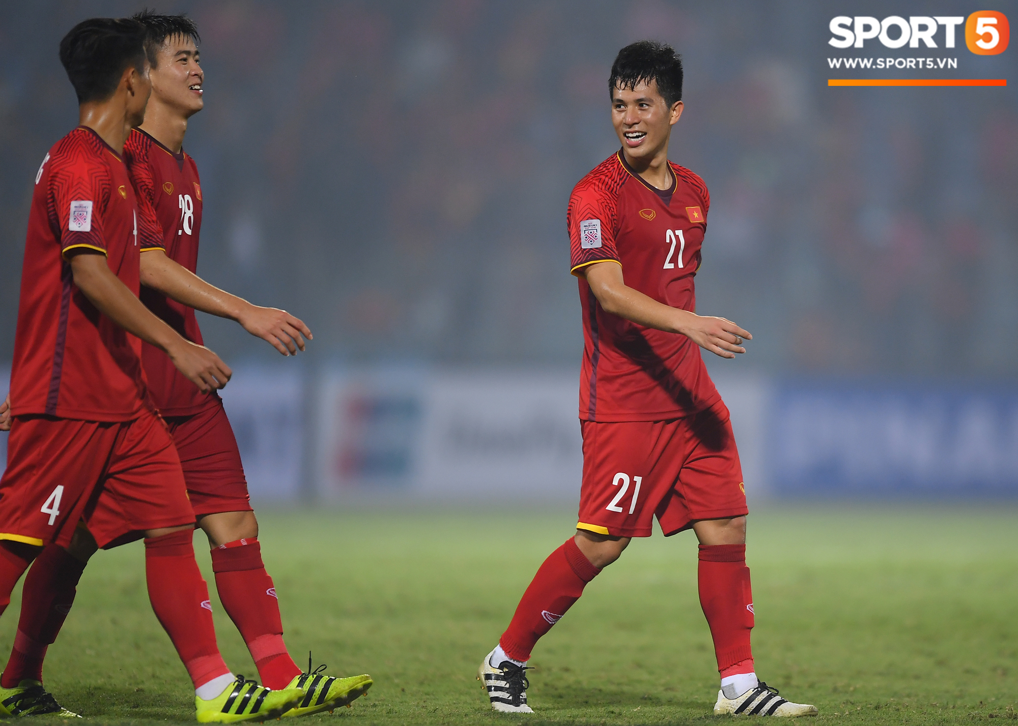 Asian Cup 2019: Tuyển Việt Nam trong nỗi nhớ Đình Trọng - Ảnh 2. Asian Cup 2019: Tuyển Việt Nam trong nỗi nhớ Đình Trọng - Ảnh 2.