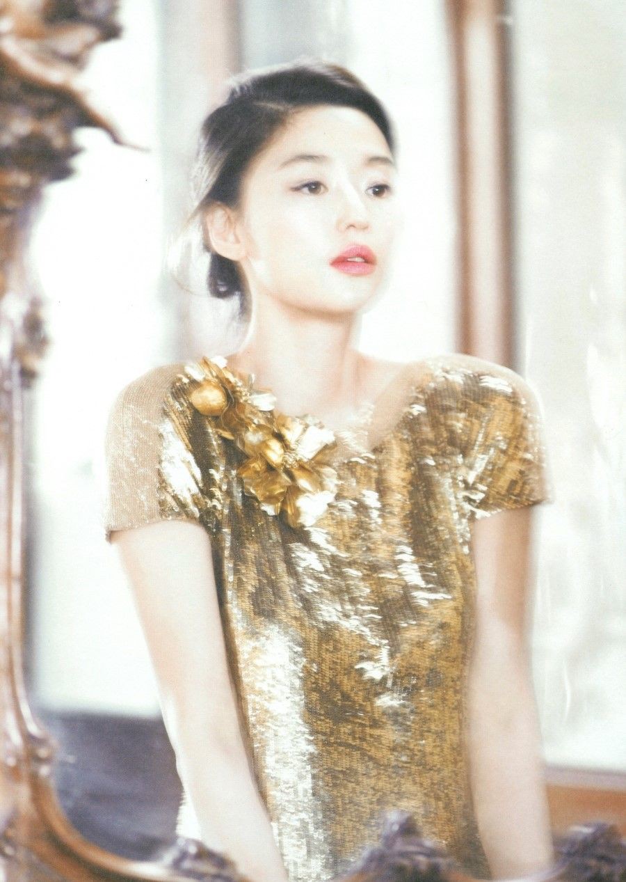 Ảnh cưới của mợ chảnh Jeon Ji Hyun gây sốt sau 6 năm: Huyền thoại nhan sắc đỉnh nhất Kbiz là đây! - Ảnh 17. Ảnh cưới của mợ chảnh Jeon Ji Hyun gây sốt sau 6 năm: Huyền thoại nhan sắc đỉnh nhất Kbiz là đây! - Ảnh 17.