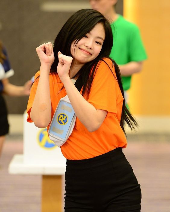 Jennie (BLACKPINK): Lột bỏ sự cool ngầu để h&oacute;a th&acirc;n cực đ&aacute;ng y&ecirc;u tr&ecirc;n c&aacute;c show thực tế năm 2018 - Ảnh 14.