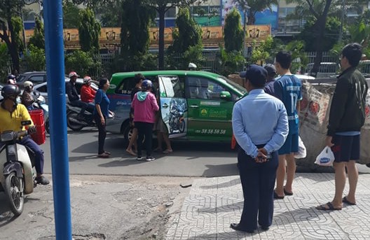 TP.HCM: Ngày cuối năm, thanh niên 30 tuổi nghi uống thuốc tự tử tại nhà trọ sau khi than buồn chán trên Facebook - Ảnh 2.