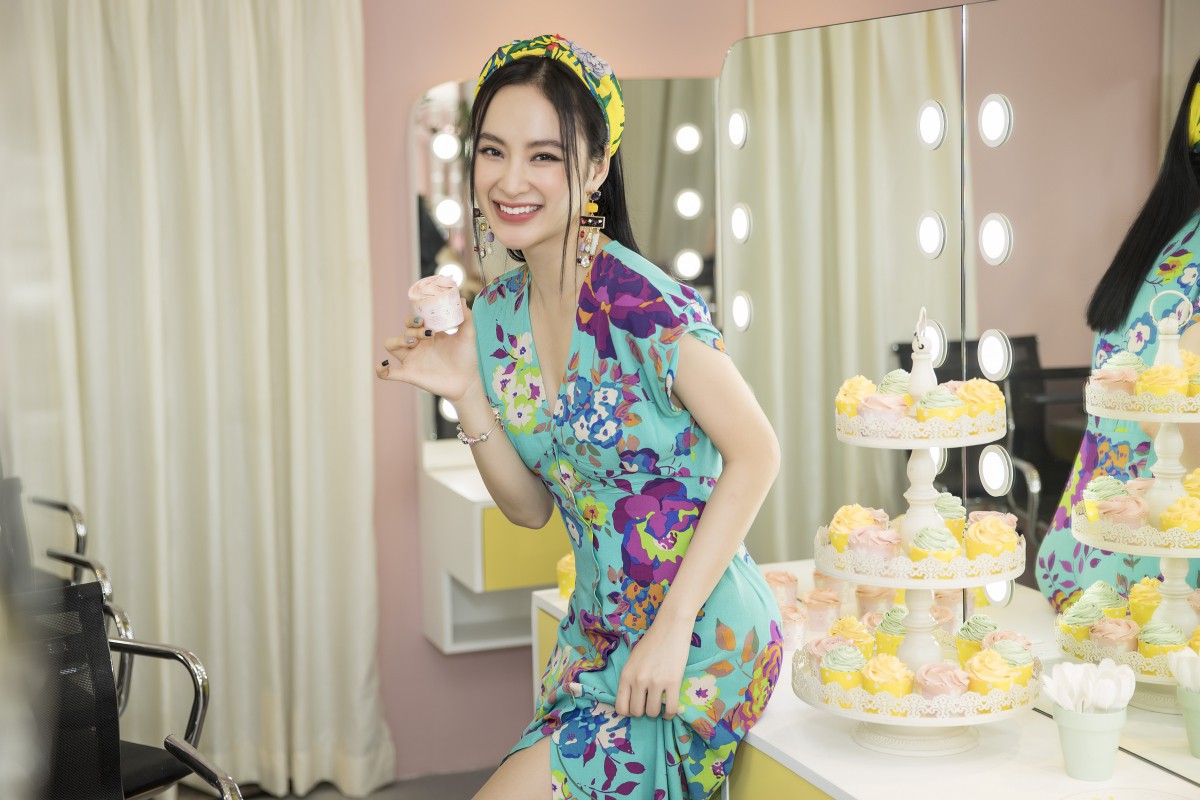 Chào 2019: Năm tuổi của loạt mỹ nhân Vbiz đã xinh đẹp, gợi cảm lại sở hữu khối tài sản kếch xù - Ảnh 10. Chào 2019: Năm tuổi của loạt mỹ nhân Vbiz đã xinh đẹp, gợi cảm lại sở hữu khối tài sản kếch xù - Ảnh 10.