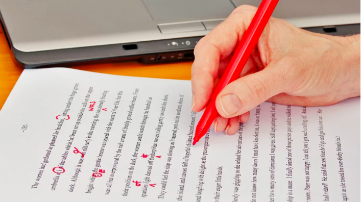 Những quy định kỳ lạ đến khắc nghiệt tại các trường học: Cấm có bạn thân, cấm động chạm thân thể nhau - Ảnh 6. Những quy định kỳ lạ đến khắc nghiệt tại các trường học: Cấm có bạn thân, cấm động chạm thân thể nhau - Ảnh 6.