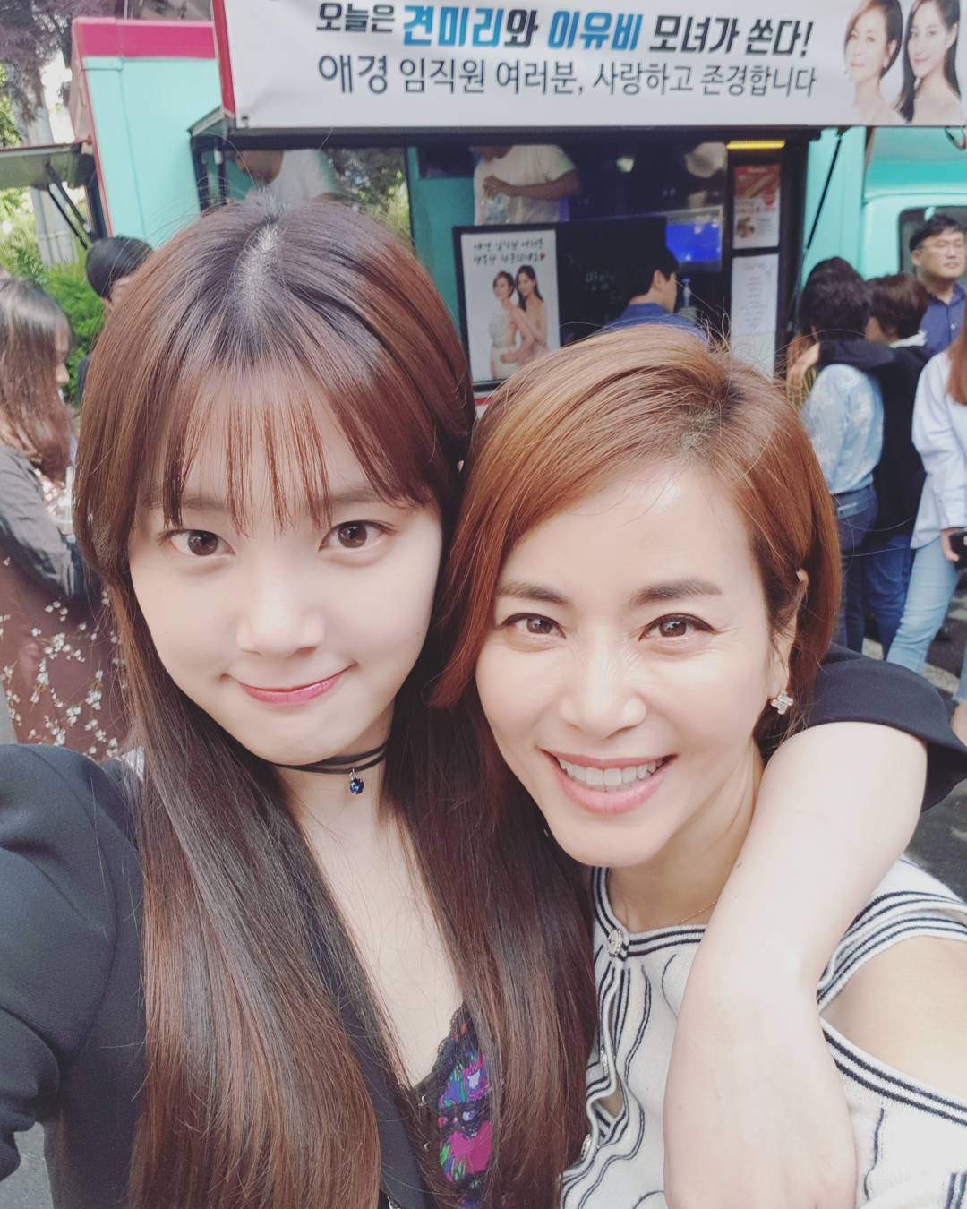 Mama Chuê Nàng Dae Jang Geum khoe 3 người con đẹp như hoa: 2 con gái đều là diễn viên, quý tử lần đầu lộ diện - Ảnh 9. Mama Chuê Nàng Dae Jang Geum khoe 3 người con đẹp như hoa: 2 con gái đều là diễn viên, quý tử lần đầu lộ diện - Ảnh 9.