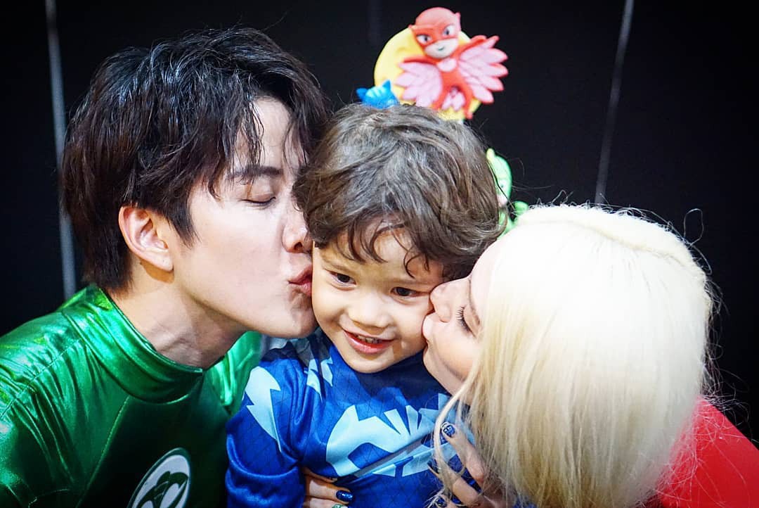 Tan n&aacute;t c&otilde;i l&ograve;ng trước 7 nam thần Th&aacute;i Lan th&agrave;nh phi c&ocirc;ng trẻ: Mike Angelo g&acirc;y sốc v&igrave; chưa lấy vợ đ&atilde; c&oacute; con - Ảnh 27.