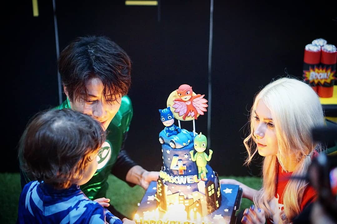 Tan n&aacute;t c&otilde;i l&ograve;ng trước 7 nam thần Th&aacute;i Lan th&agrave;nh phi c&ocirc;ng trẻ: Mike Angelo g&acirc;y sốc v&igrave; chưa lấy vợ đ&atilde; c&oacute; con - Ảnh 28.