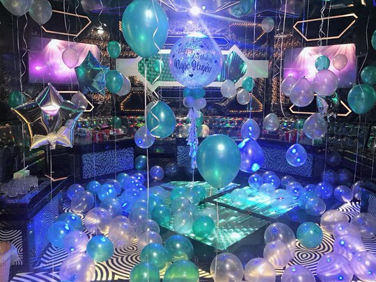 Đột kích quán karaoke Luxury, phát hiện 200 người sử dụng ma túy - Ảnh 4. Đột kích quán karaoke Luxury, phát hiện 200 người sử dụng ma túy - Ảnh 4.