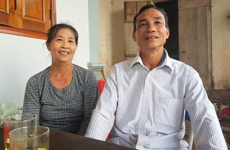 Bố cầu thủ Công Phượng rưng rưng nước mắt khi chứng kiến cậu con trai xé lưới Philippines - Ảnh 3. Bố cầu thủ Công Phượng rưng rưng nước mắt khi chứng kiến cậu con trai xé lưới Philippines - Ảnh 3.
