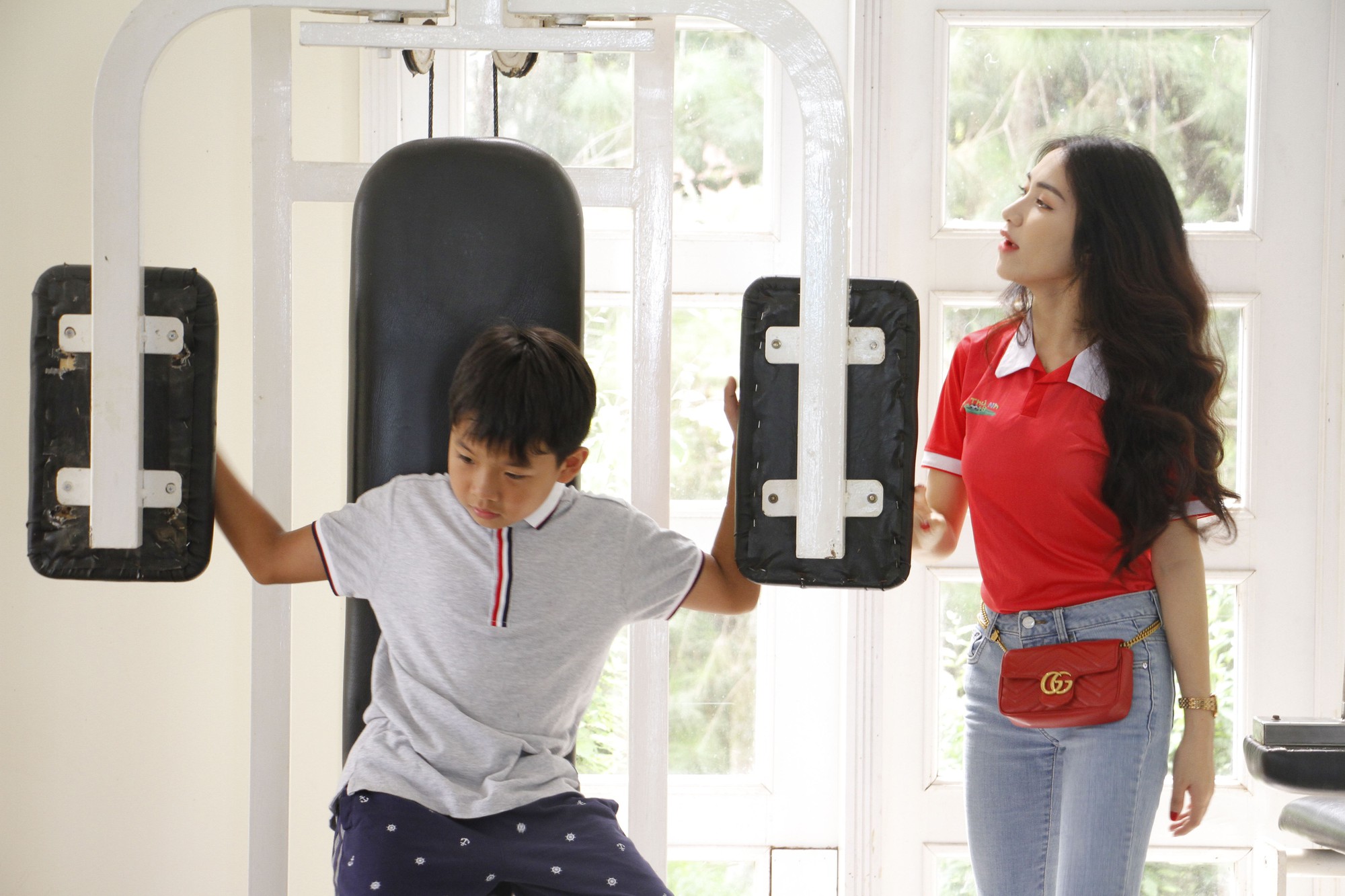 Cầu thủ nhí: Hòa Minzy đưa các thí sinh đến học viện bóng đá Hoàng Anh Gia Lai - Ảnh 3.