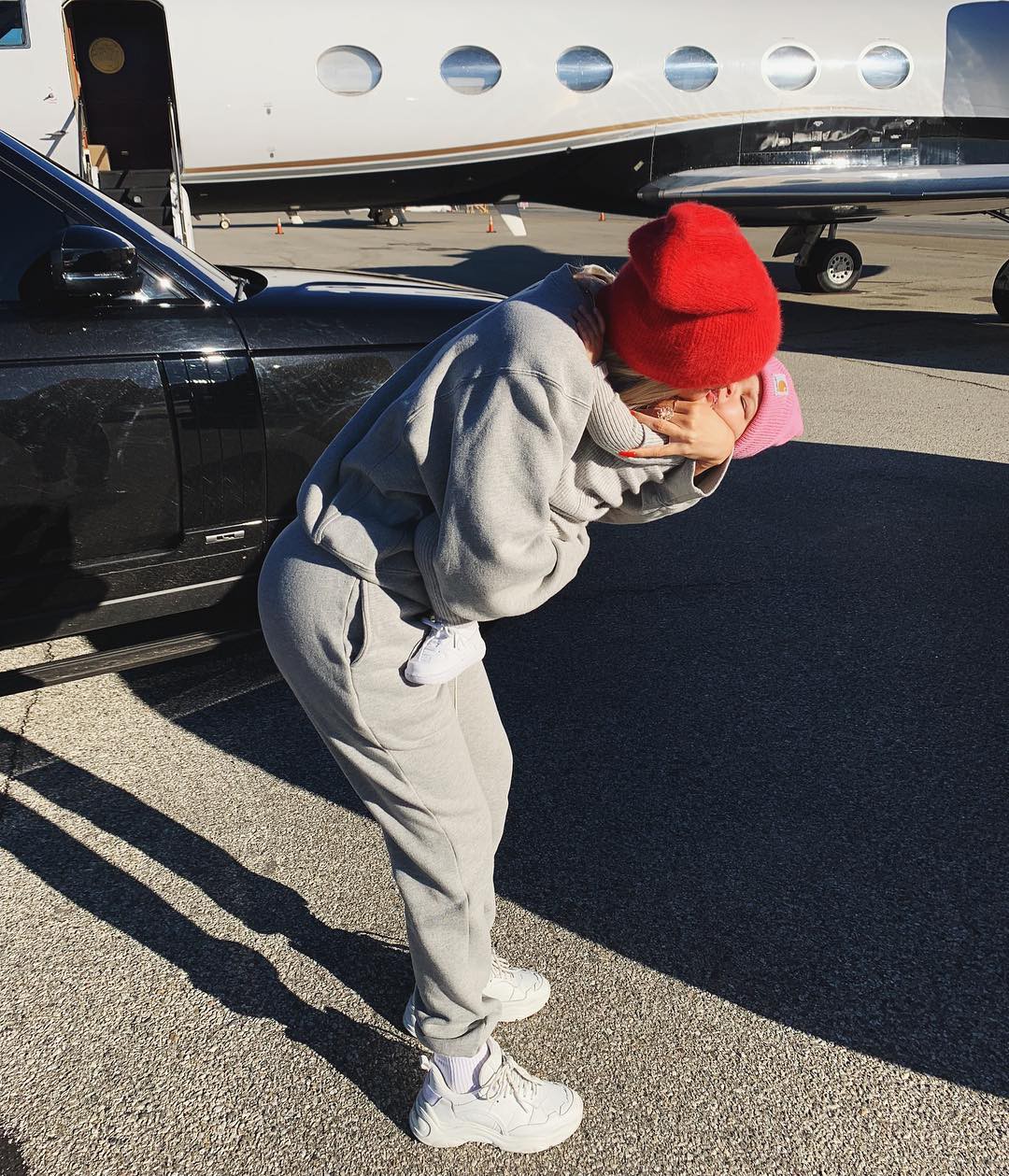 Là rich kid từ trong trứng, con gái Kylie Jenner chưa được 1 tuổi đã ngồi phi cơ riêng bay khắp nơi - Ảnh 2. Là rich kid từ trong trứng, con gái Kylie Jenner chưa được 1 tuổi đã ngồi phi cơ riêng bay khắp nơi - Ảnh 2.